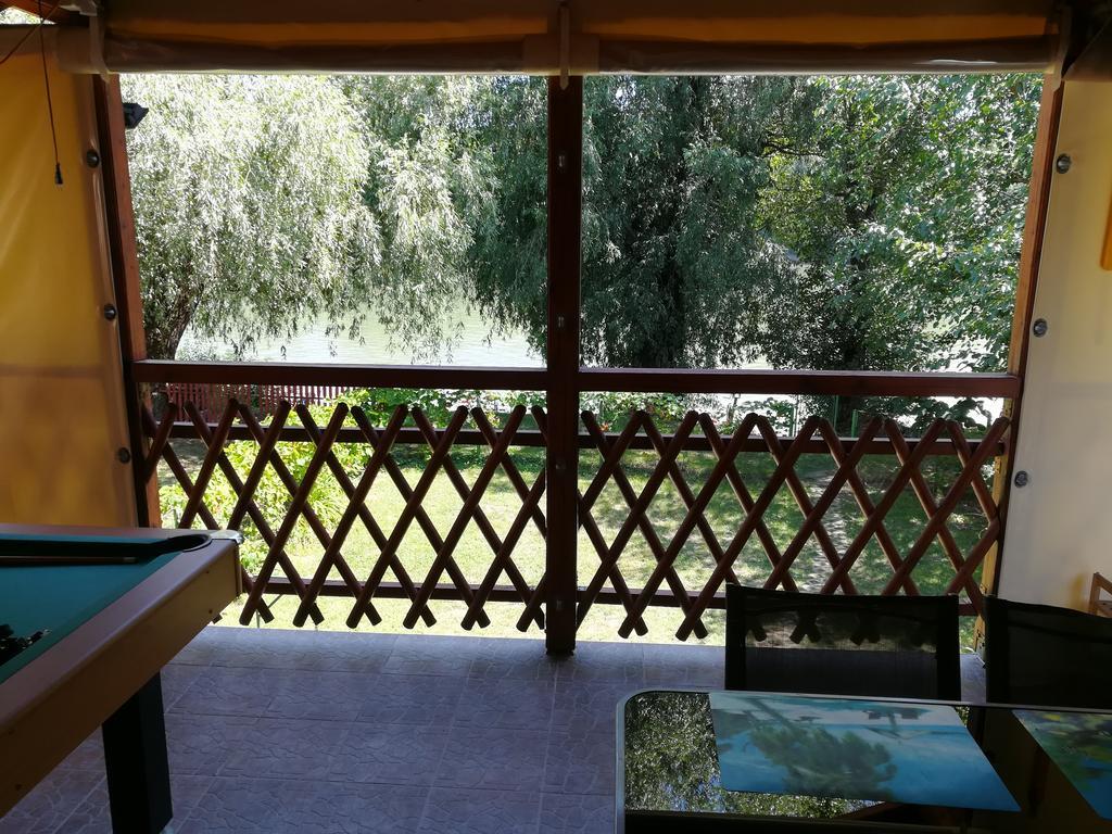 Tiszavirag Vendeghaz Villa Сегед Екстериор снимка
