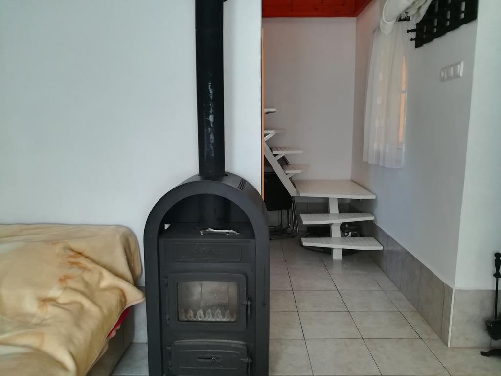 Tiszavirag Vendeghaz Villa Сегед Екстериор снимка
